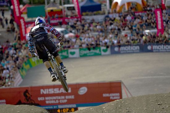 Gee Atherton Zielsprung by Hoshi Yoshida