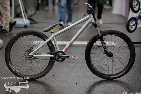 JS 1558 eaze