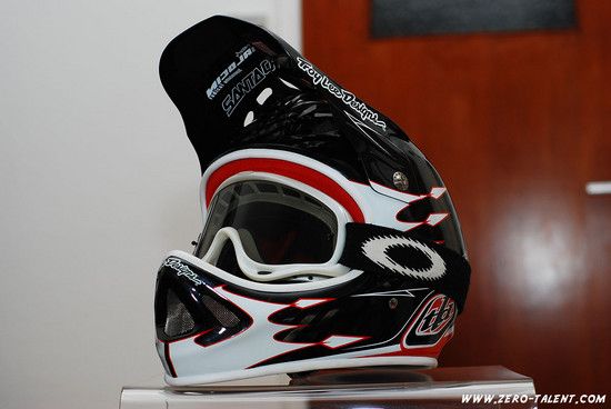 Troy Lee Palmer Carbon