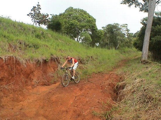 Costa Rica - Downhill auf verfallenem Weg
