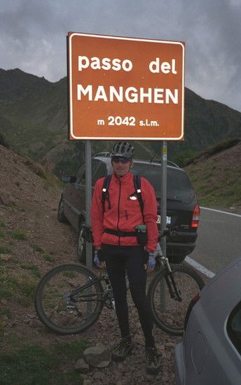 2042mManghenPass