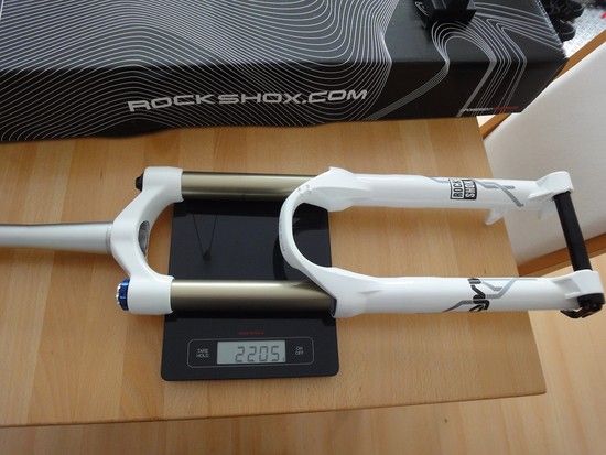 Lyrik SoloAir RC2 DH Tapered 2011