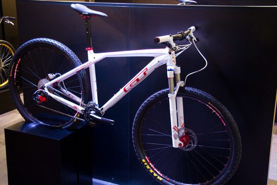 GT Zaskar Carbon Elite 9&#039;r Bike 2012