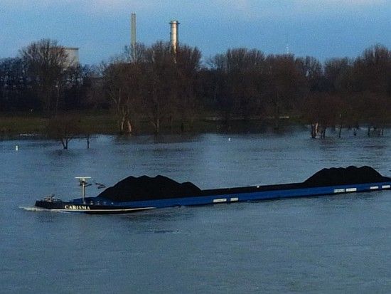 120112 Arbeitsweg Rhein CARISMA R0030