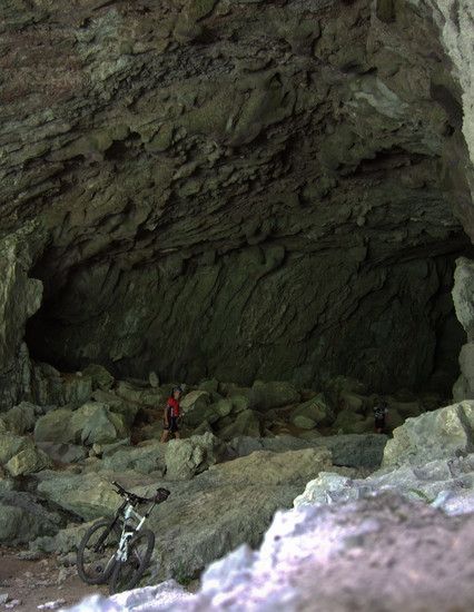 AX083105