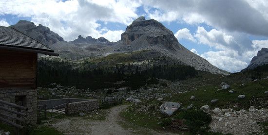 AX090409