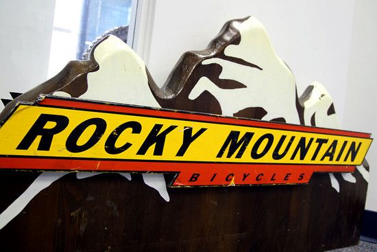 Rocky-Logo