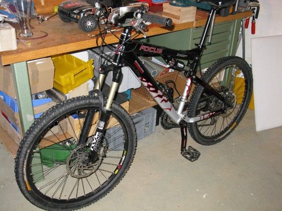 Focus Thunder Expert 2006 001