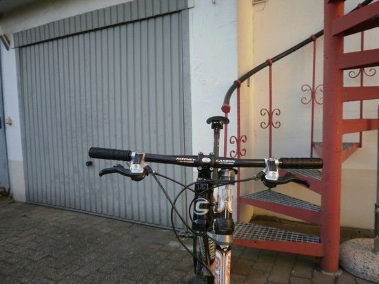 LEONIEFahrradMrz2010299