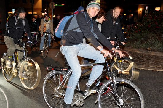 CriticalMass 1010 3053b