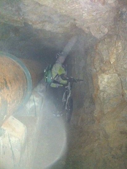 Mzaskar im Tunnel