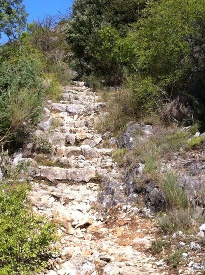 Treppe oberhalb von Courmes