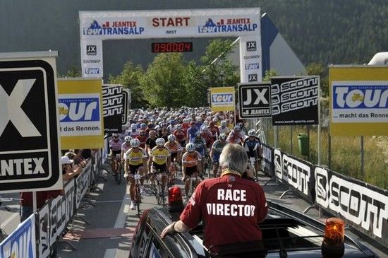 JTT Cheffe bei der Arbeit am Start