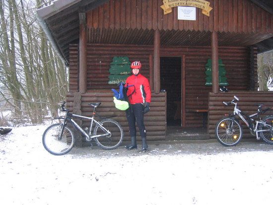 Februar 2006