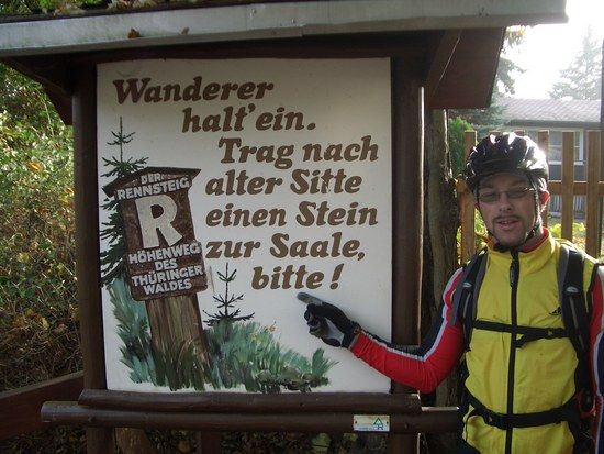 Michel studiert den Auftrag !