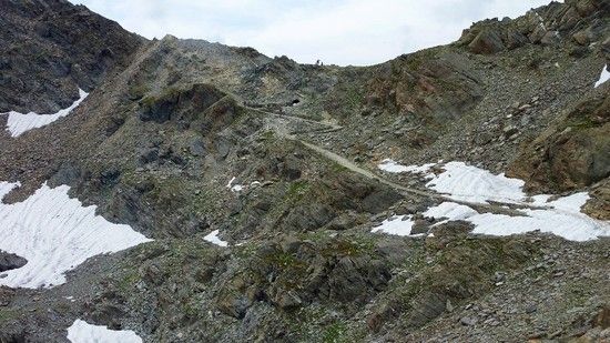 ...Blick von der Stetiner-Hütte zurück zum Eisjöchel...
