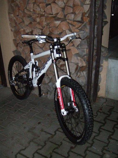 Lapierre DH 230