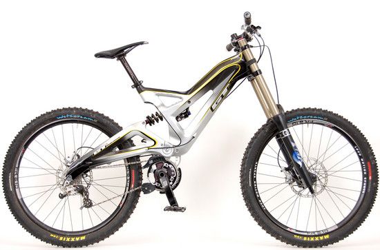 GT FURY 1