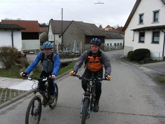 04.04.OstersonntagDachsbau006