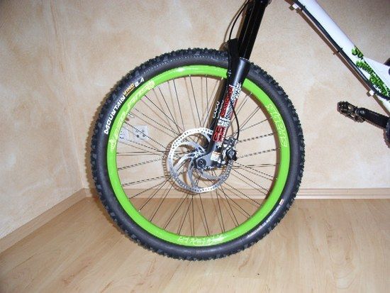 commencalmeta666leftsidefront