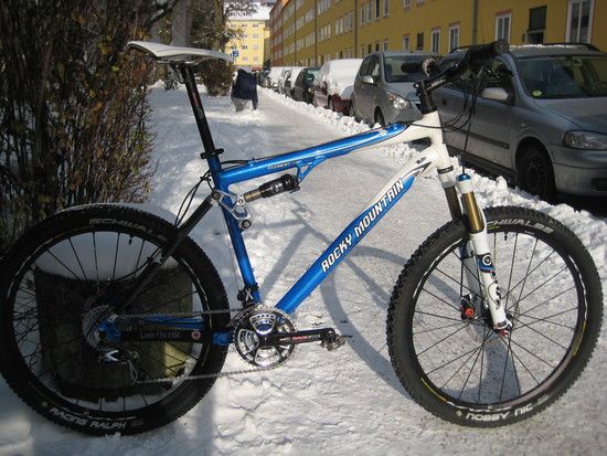 Element V20 002
