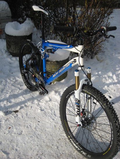 Element V20 003