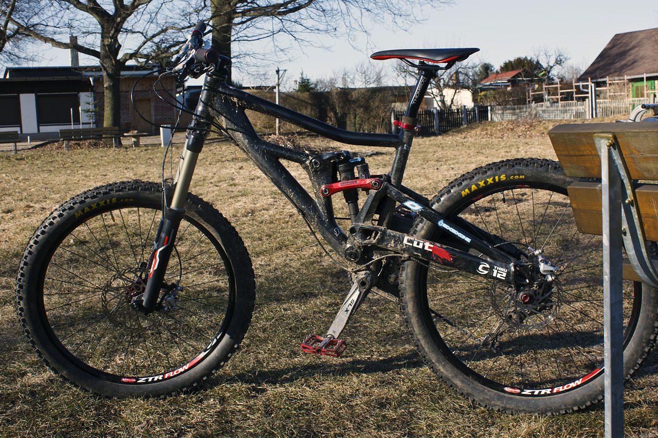 Cannondale moto 3 store carbon
