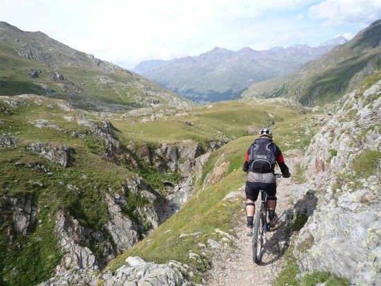 ausges.HochtrailLarge