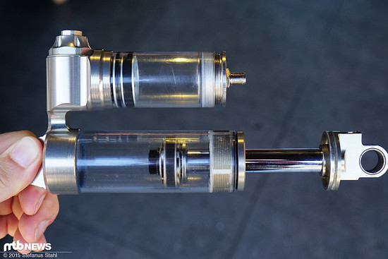 Dieses Modell macht die Dämpfung sichtbar