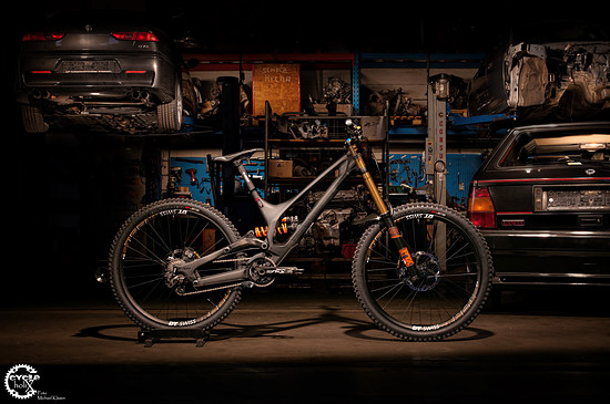 Specialized S-Works Demo Carbon 650b