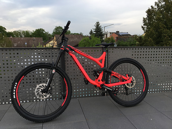 Commencal Meta SX Limited Edition Pink