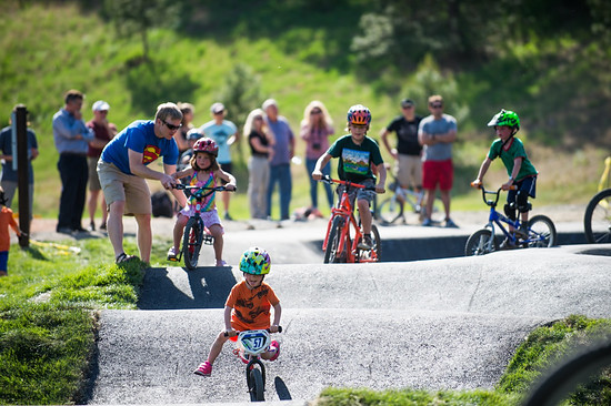 Ellie Boohers Wunsch war es die Jugend nach draußen in die Natur zu bringen...