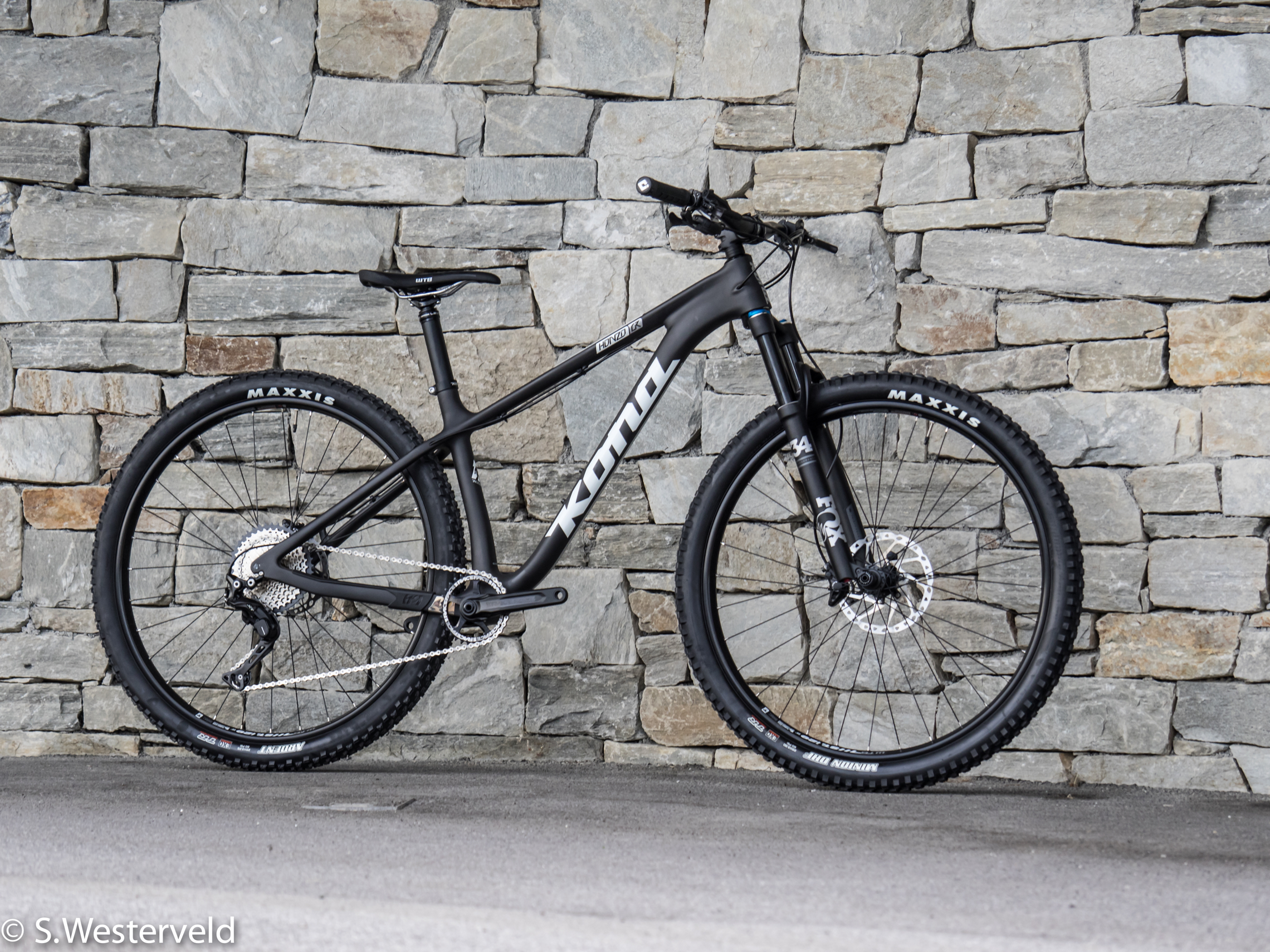 kona carbon honzo