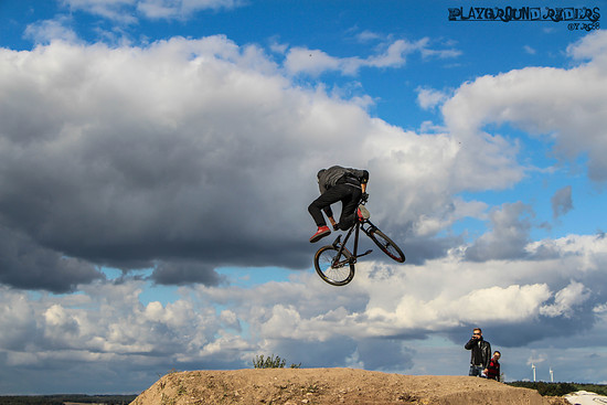 Playground Riders Dirtjump Contest Deutsche Freestyle Mountainbike Tour - DFMT Series