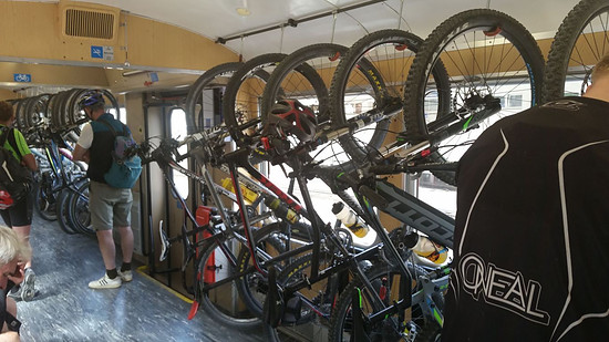 Annahmeschluss im Pilgerbus (FILEminimizer)