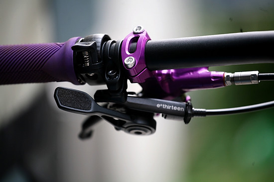 Ergonomischer Hebel der e13-Sattelstütze