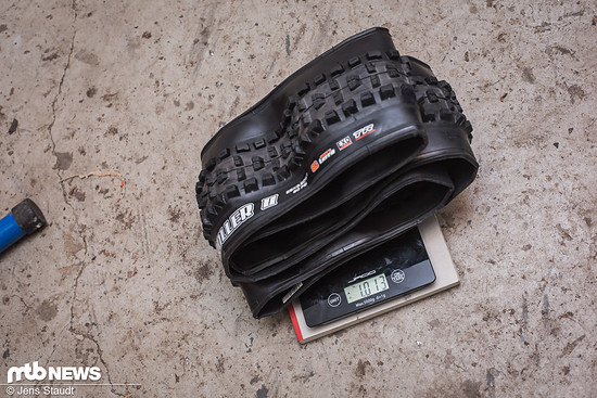 1.013 g bringt der Maxxis Highroller II in 29 x 2,5" Wide Trail auf Waage