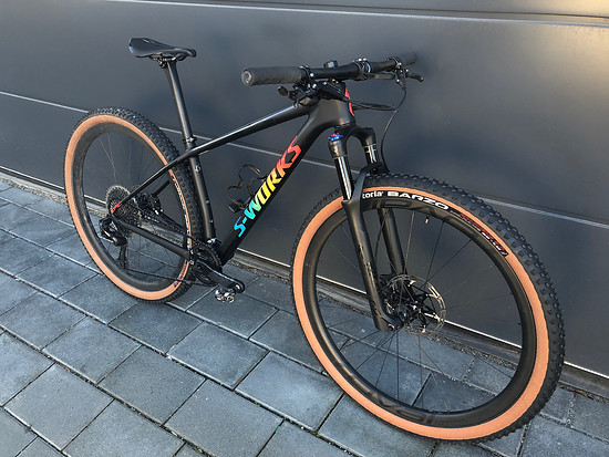 Specialized Epic HT S-Works 2020 mit Custom Decals