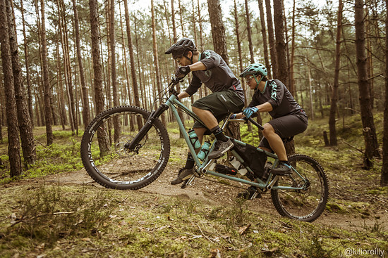 Mit Vollgas bergauf ...