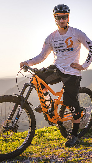 scott-sports-action-image-scott-sr-suntour-2020-bike- DAM6814-story