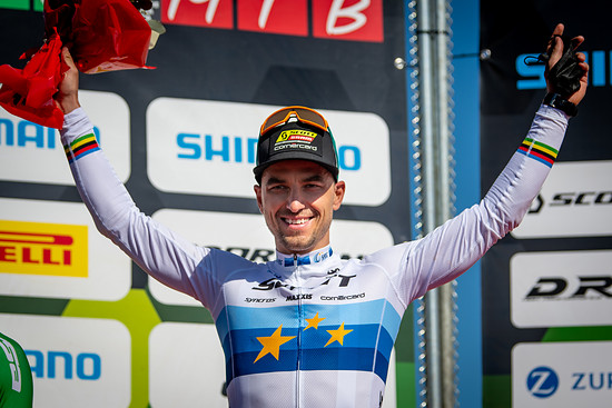 SCOTT-SRAM 210405 05077 by Kuestenbrueck ITA Capoliveri XCO ME ceremony SchurterN45