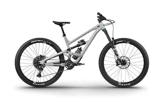 Capra 29 AL Core2 Machine Grey Side with Bottle