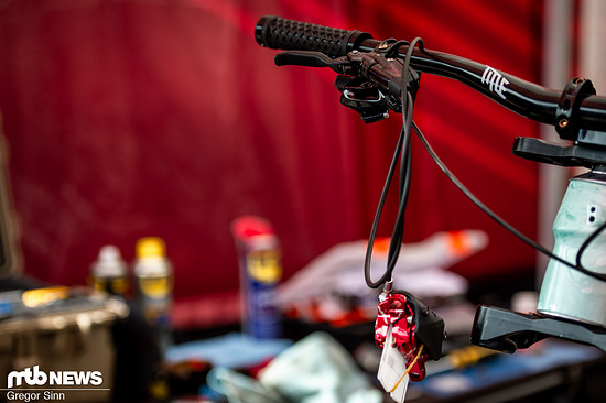 Die SRAM-Prototyp-Bremssättel wurden mit regulären Code RSC-Hebeln kombiniert.