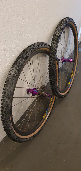 Ringle 3DV Super8/superbubba, Holeys Repro, CS-M900, Mavic 217 Grey NOS, Ritchey Megabite WCS (NOS NIB)