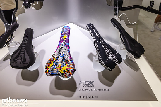 Wer sein Bike gern mit ein wenig VIP-Flair aufwerten möchte, wird bei den SQlab Limited-Team Sätteln fündig.