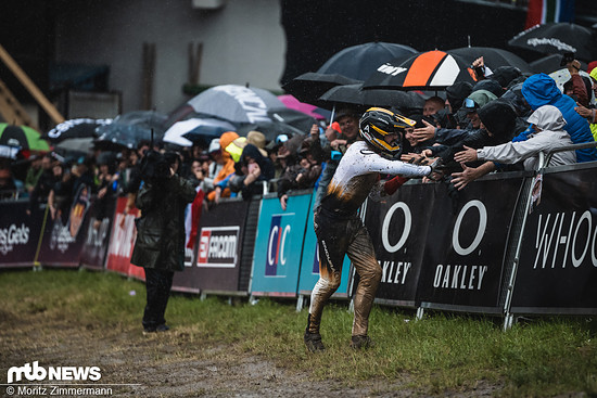 Da kann man sich von den französischen Fans schonmal abfeiern lassen