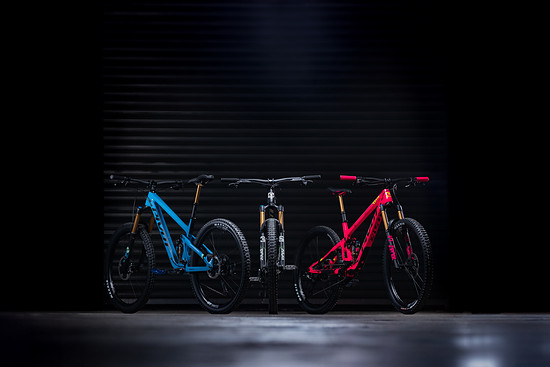 Mit dem Pivot Switchblade kannst du dein Bike stetig verbessern und auf dich anpassen.