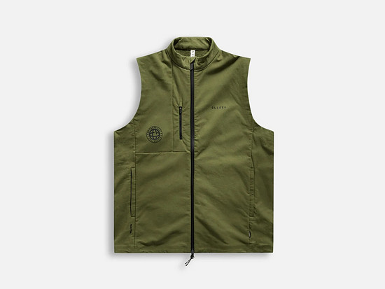 Als Oberteile sind etwa die Softshell Vest (149,95 € UVP) ...