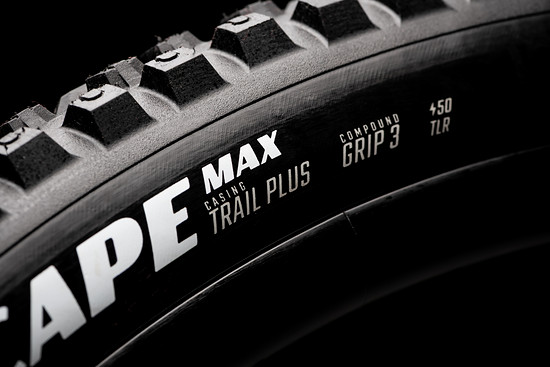 Escape Max Studio(1006)