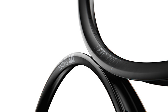 Auch hier liegt der Preis der Felge mit Pure Carbon Technology bei 599 € (UVP).